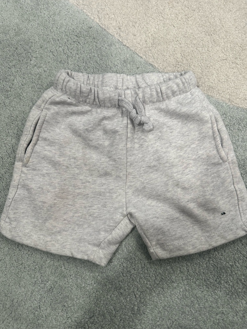 Zara toddler size 5T grey shorts